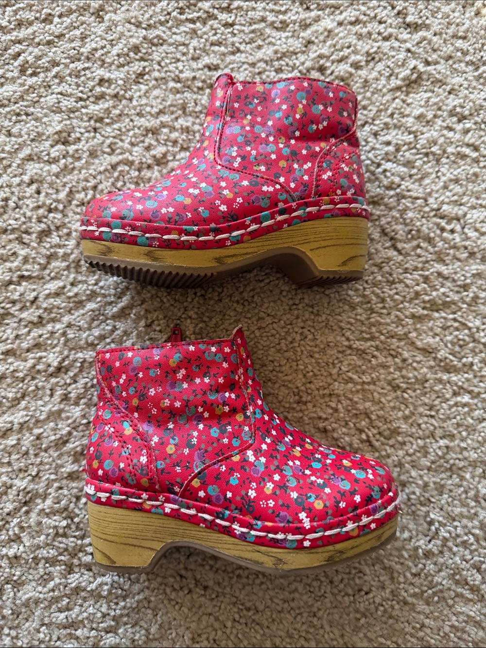 Genuine Kids by Oshkosh Red Floral Clog Booties